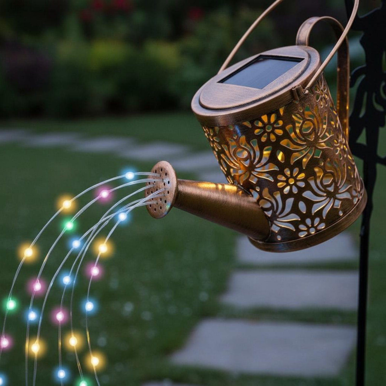 Outdoor Lighting Modern - ضوء رشاش مياه يعمل بالطاقة الشمسية